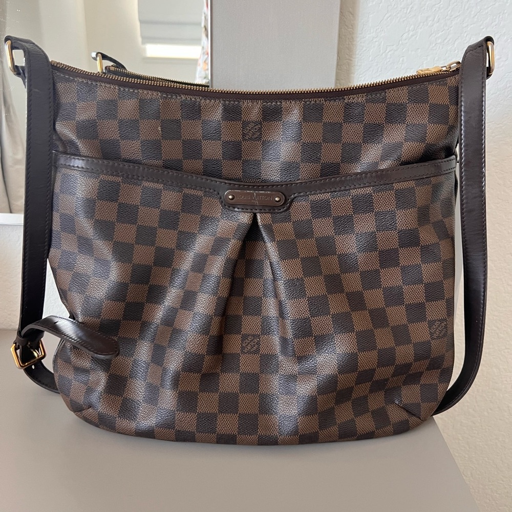 Louis Vuitton crossbody bag